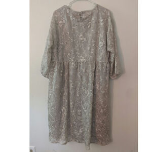 Soolinen Cream/beige lace dress
 Button closure on back.   Size L/XL. NWT